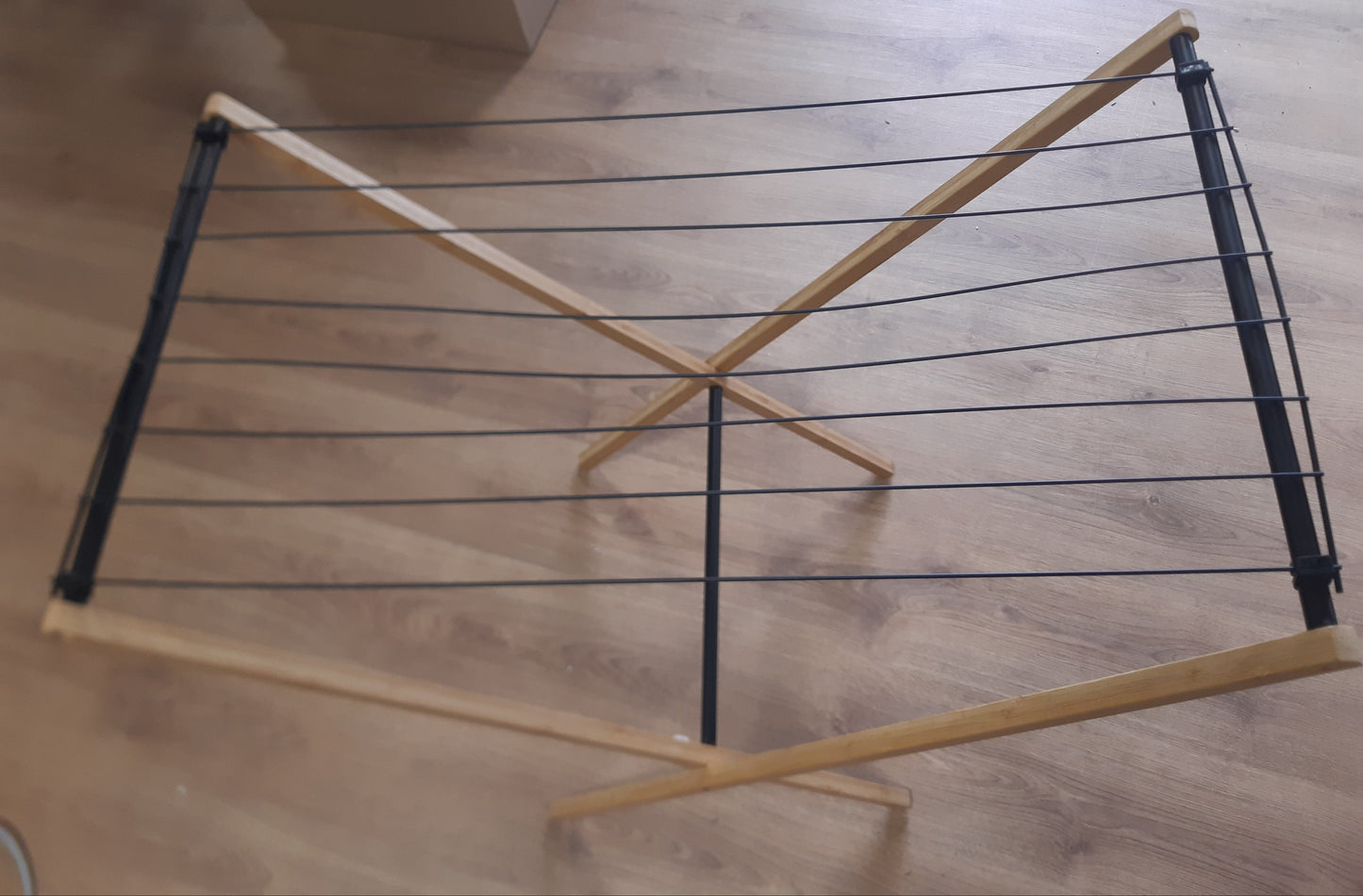 195449 - RELAXDAYS Raft Tharëse Rrobash, Palosshme, e Bollshme, nga Bambu dhe Metal, Madhësia: 77x79x49cm, Ngjyra: Natyrale dhe e Zezë