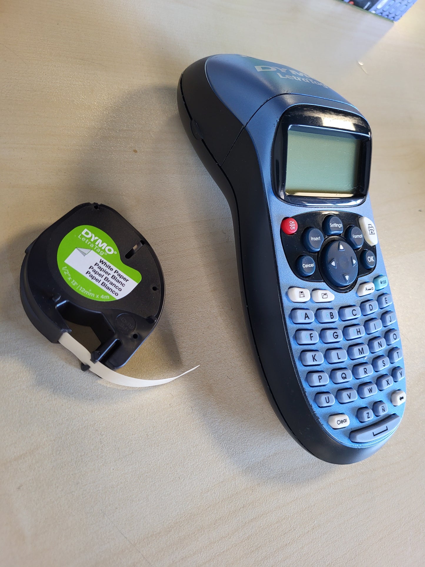 268313 - DYMO Makinë për Krijimin e Etiketave LetraTag LT-100H, Printer Etiketash Termik pa Bojë, me Tastierë ABC