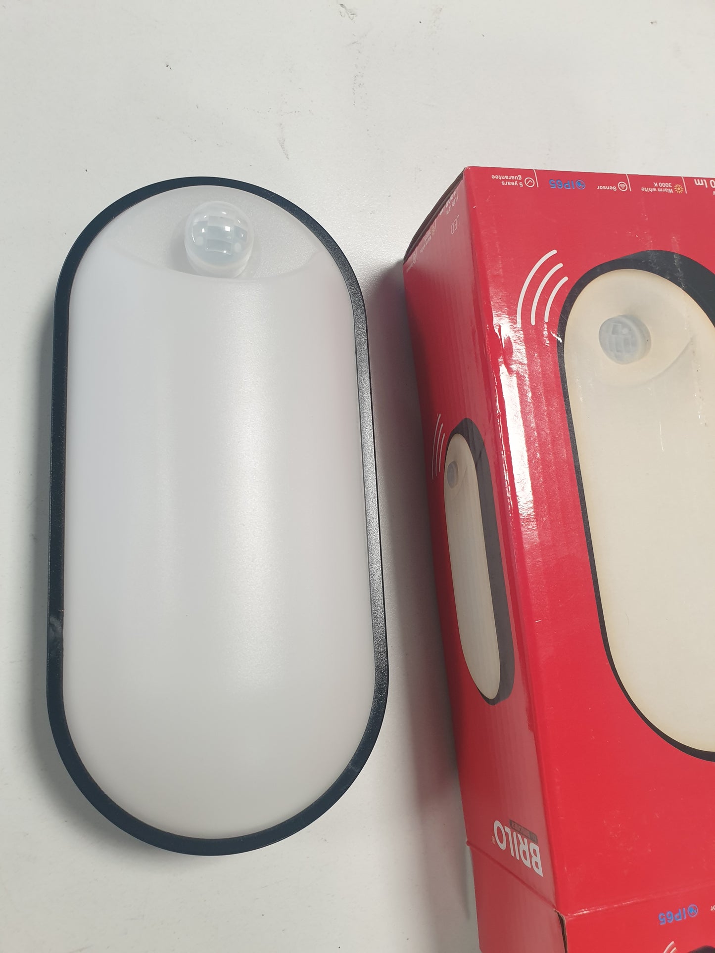 215504 - BRILONER Llambë Muri LED për Jashtë IP65 me Sensor Lëvizjeje, 22x10.5x6 cm, e Zezë