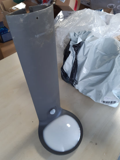 199056 - PHILIPS TYLA - Stacion Karikimi Diellor, Klasa e Energjisë A, Detektor Lëvizjeje, Kapaciteti Deri në 250 lm, IP44, ngjyra Antracit