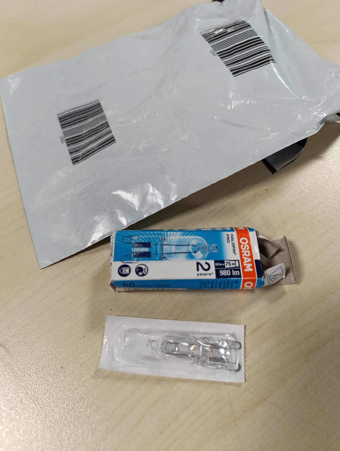 254203 - OSRAM Llambë halogjene 66760, 60 vat, 230V, G9 HALOPIN, halogjene e bardhë
