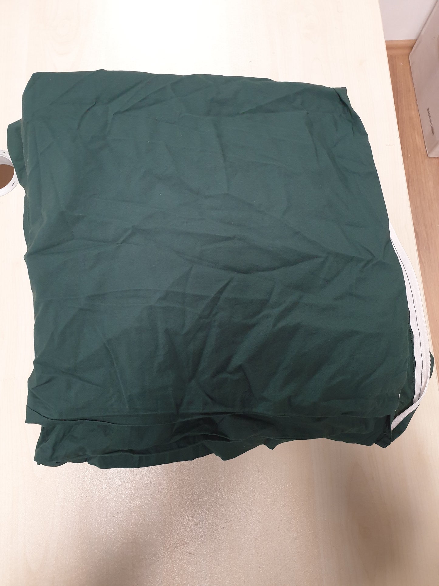 250724 - BEDSURE Set çarçafësh 220x240 cm, Pambuk, Jeshile e Errët, 3 pjesë me 2 mbulesa jastëkësh 80x80 cm, i Certifikuar Oeko-TEX