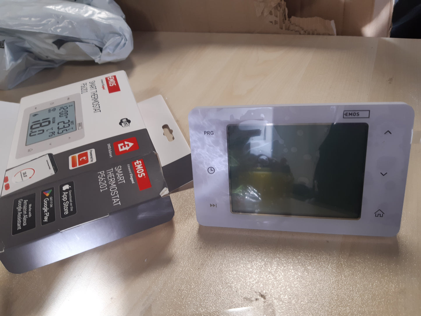 177088 - EMOS GoSmart - Termostat i zgjuar WiFi për sisteme ngrohje dhe ftohje, i pajisur me aplikacion, i bardhë, kompatibel me Tuya, Google Assistant dhe Alexa