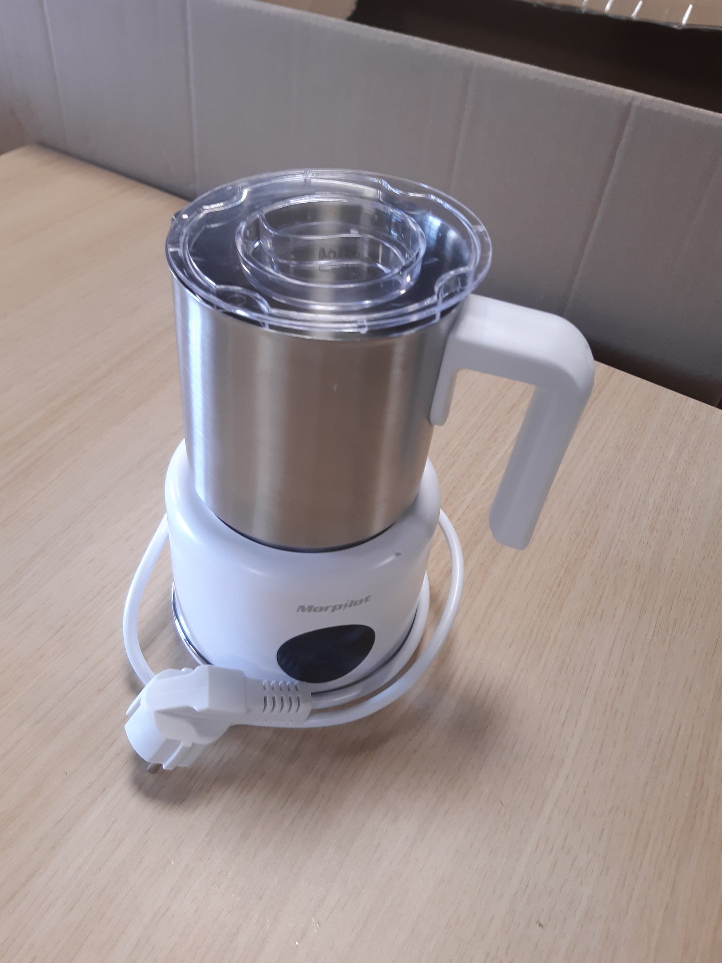 199259 - MORPILOT Shkumëzues Qumështi Elektrik 6-në-1, Kapaciteti 500ml, Fuqia 600W, Për Shkumë të Nxehtë dhe të Ftohtë, Kakao, Qumësht të Nxehtë, i Mundshëm për Lavatriçe, Materiali prej Çeliku Inoks, i Përshtatshëm për Cappuccino, Macchiato, Latte