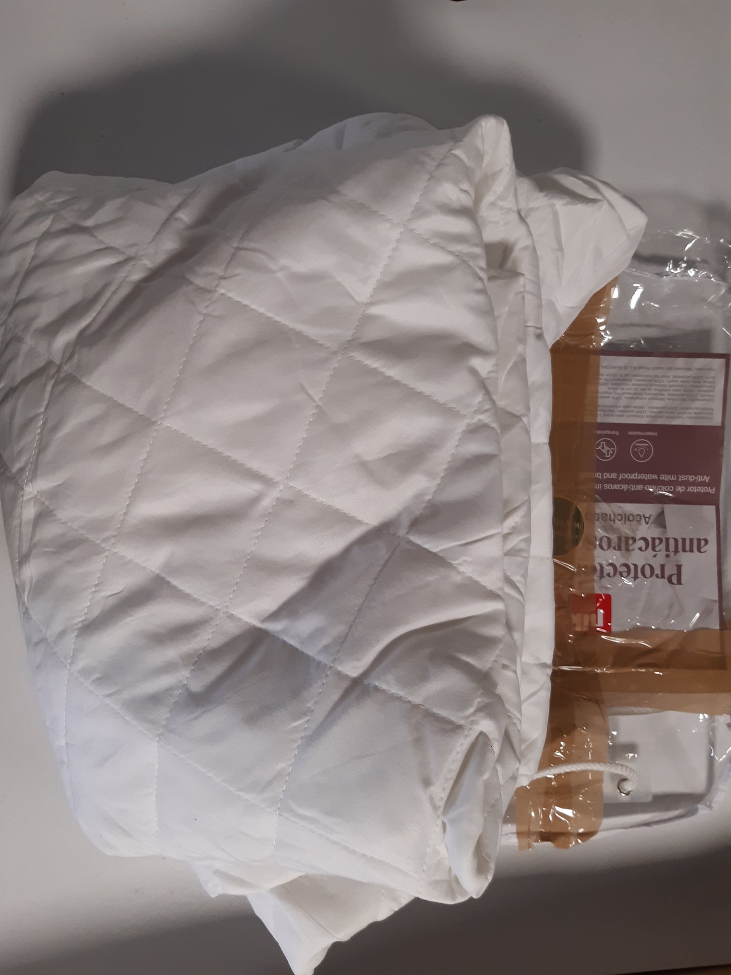 204437 - PIKOLIN HOME - Mbrojtës Dysheku i Qepur, e Bardhë, Shtresë e Ujitshme dhe e Ajrosur