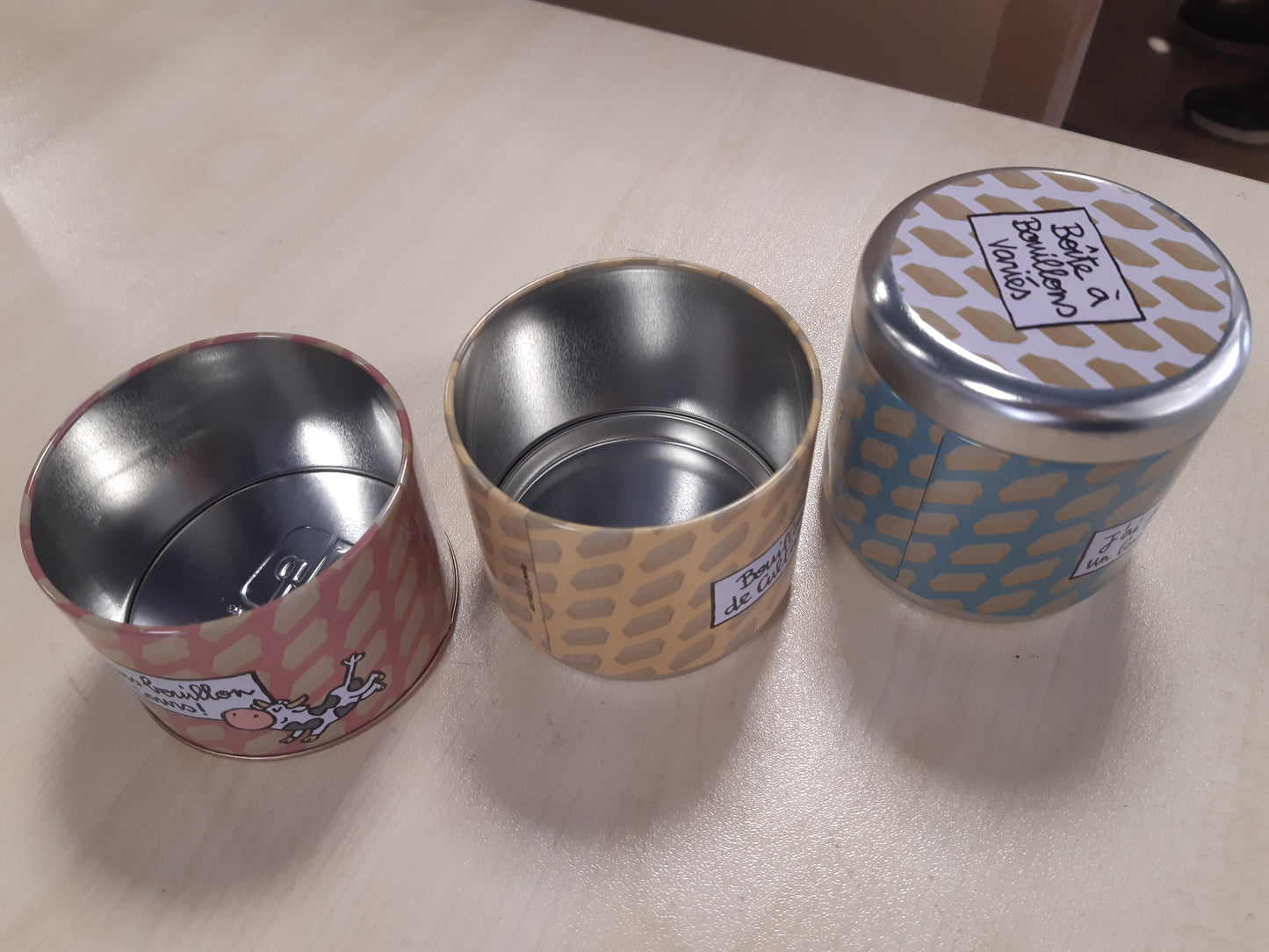 202045 - DLP - Kuti Kubi e Lëngut që Mund të Mblidhet, Materiali Plastike, Ngjyra Pulë