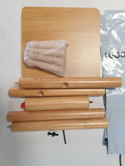256556 - VASAGLE Rafte rrobash | Raft rrobash prej druri të fortë | 8 grepa për xhaketa dhe kapele | Grepa dhe dorezë prej druri gome | Bezhë natyrale | RCR010N01