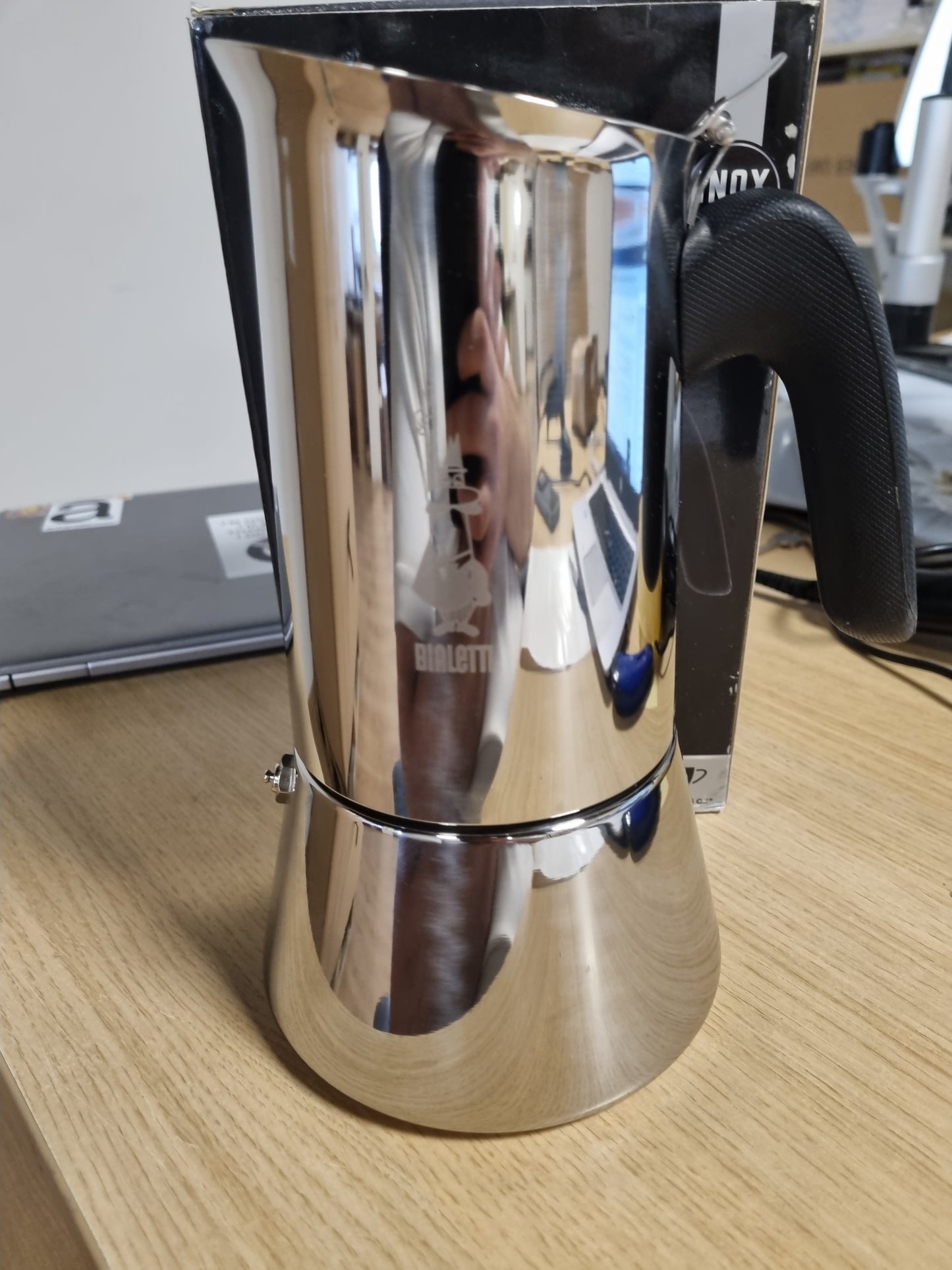 213339 - BIALETTI Venus Induction i Ri, Makinë kafeje për espresso prej çeliku inox, e përshtatshme për të gjitha sipërfaqet e sobës, 10 gota (460 ml)