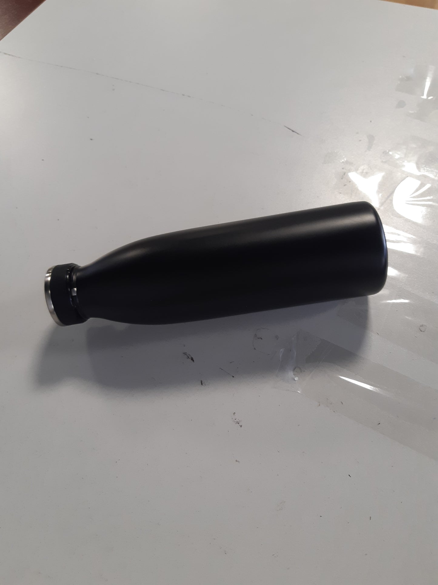 215260 - WENCO Shishe për pije prej çeliku inox 0.5l, e izoluar, për pije të ftohta dhe të nxehta