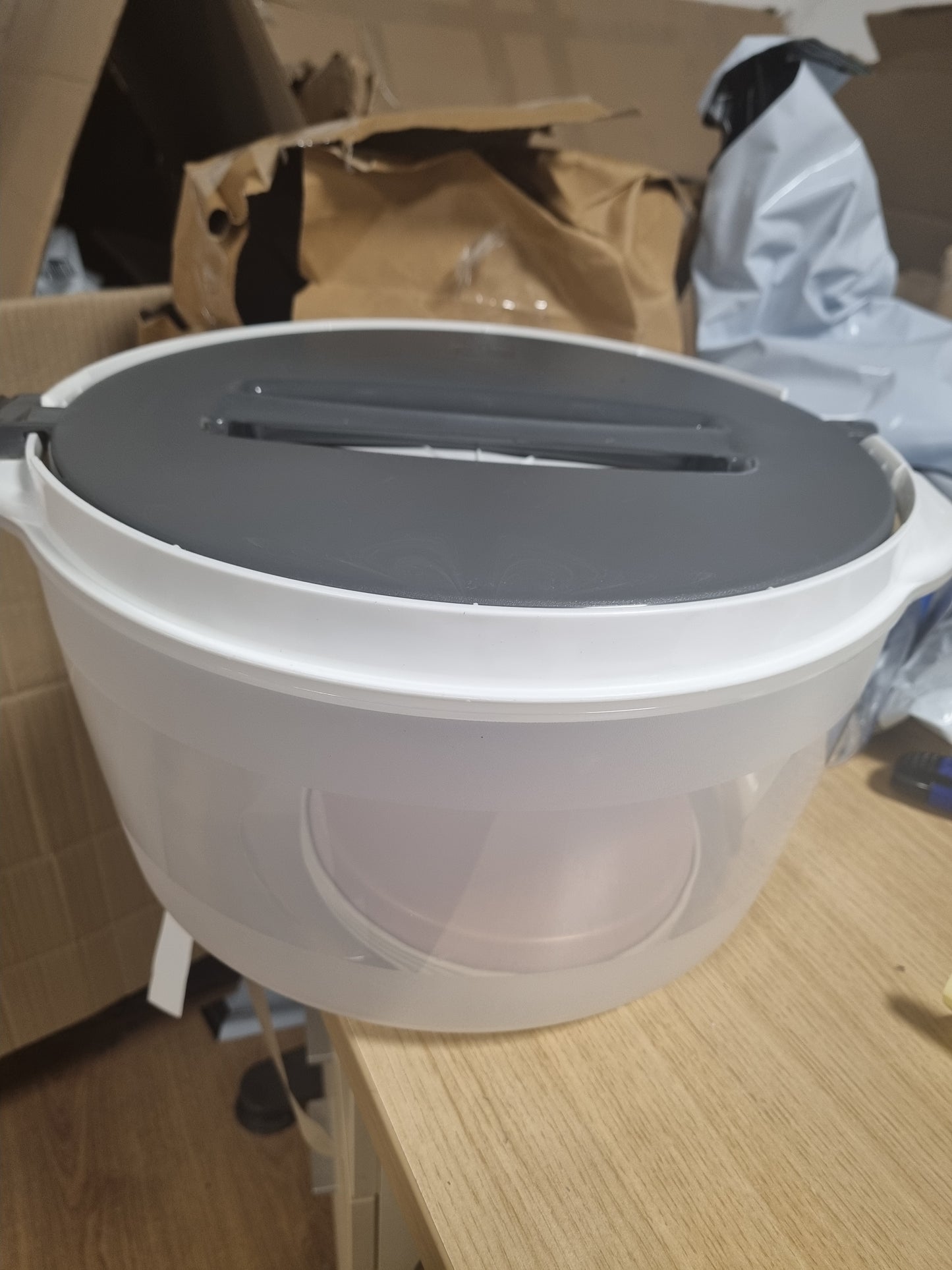 141729 - Tas Tupperware Ilúmina 200 ml, ngjyrë gri e errët (Chumbo).