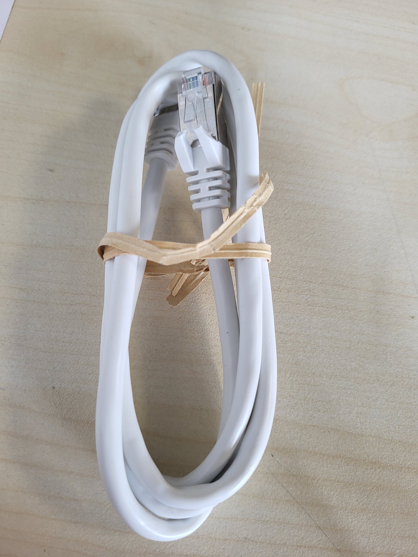 269543 - APM Kabllo Ethernet Cat 7, 1M, Rrjet RJ45 10Gbps 600MHz, S/FTP i Mbrojtur, Kabllo Interneti me Shpejtësi të Lartë