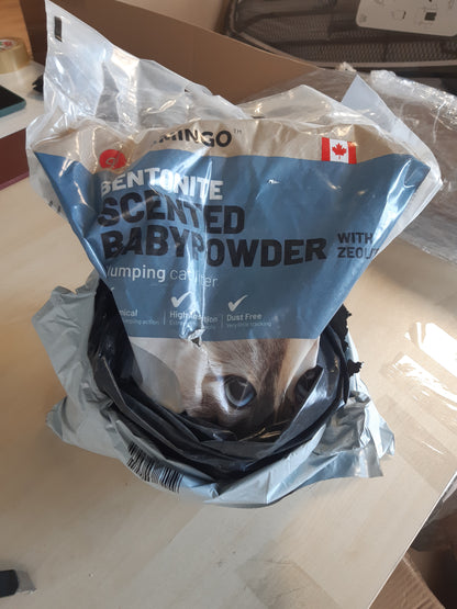 257186 - FLAMINGO Plehra për macet - Aromë talku për bebe - 12 kg për 10 javë - Prodhuar në Kanada - neutralizon aromat e pakëndshme - i butë për putrat - i përshtatshëm edhe për kotele