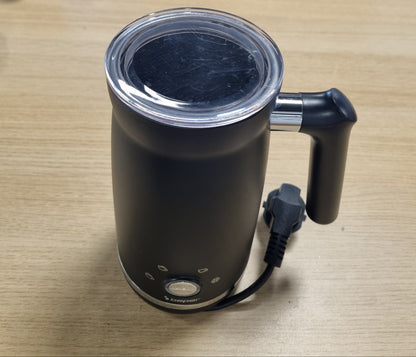 187237 - BEPEER P101CAF001 - Shkumëzuesi Automatik i Qumështit me Kapak, Kapacitet 300ml/500ml, Ngjyra e Zezë, 4 Funksione Shkumëzimi, Fuqi 500W