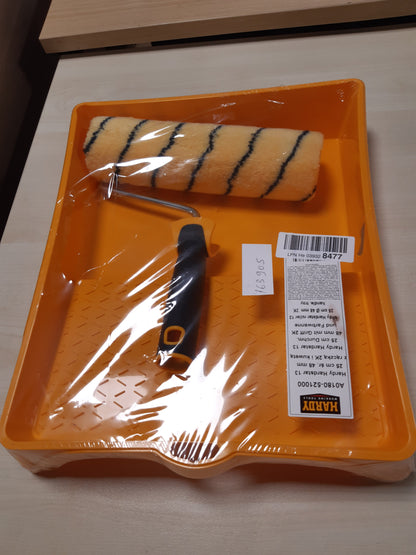 163905 - HARDY - Set Për Lyerje: Role Lyerjeje 25 cm Ø48 mm me Dorezë Dy-Materialesh + Tabaka, Mëngë Poliesteri Hardstar 13 mm Për Lyerjen e Mureve dhe Tavaneve