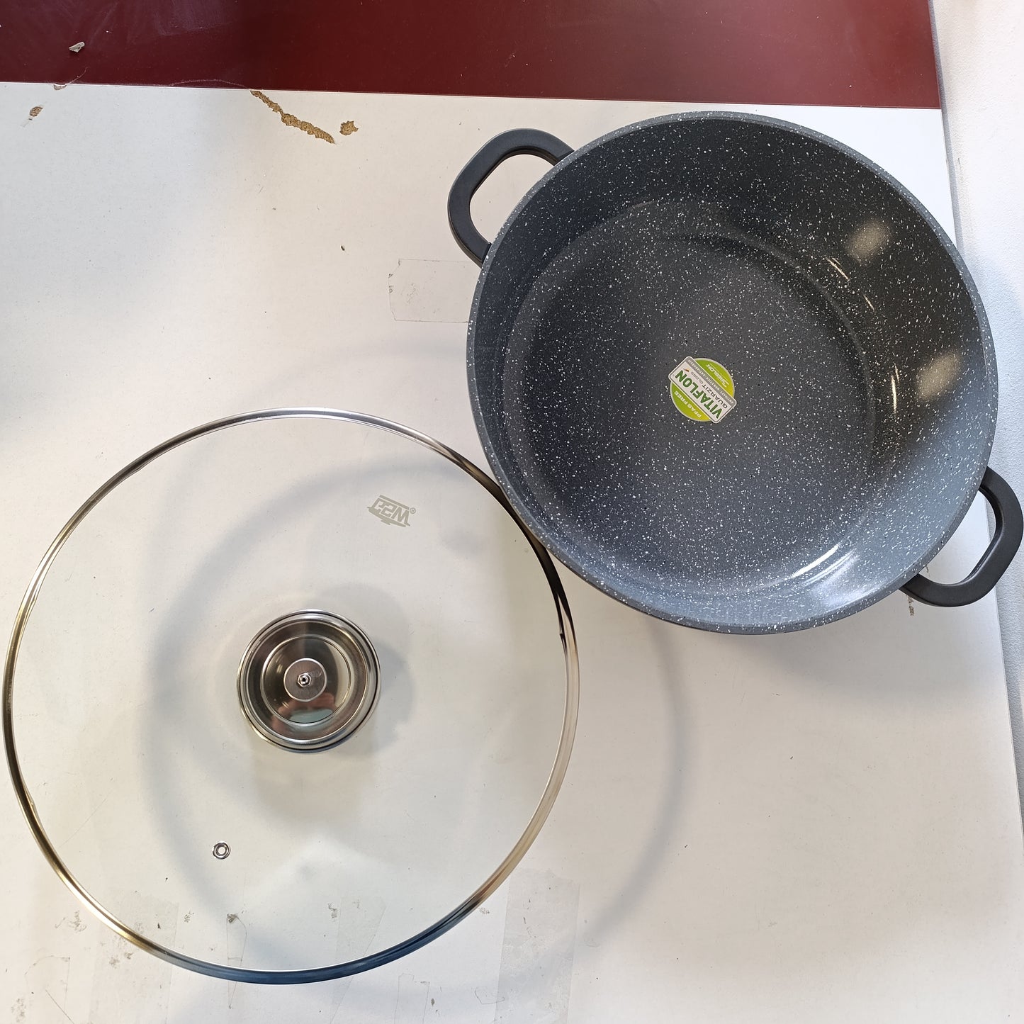 221862 - GSW GOURMET Tigan servirjeje prej graniti me kapak qelqi, 32 cm, induksion, jo-ngjitëse, e zezë