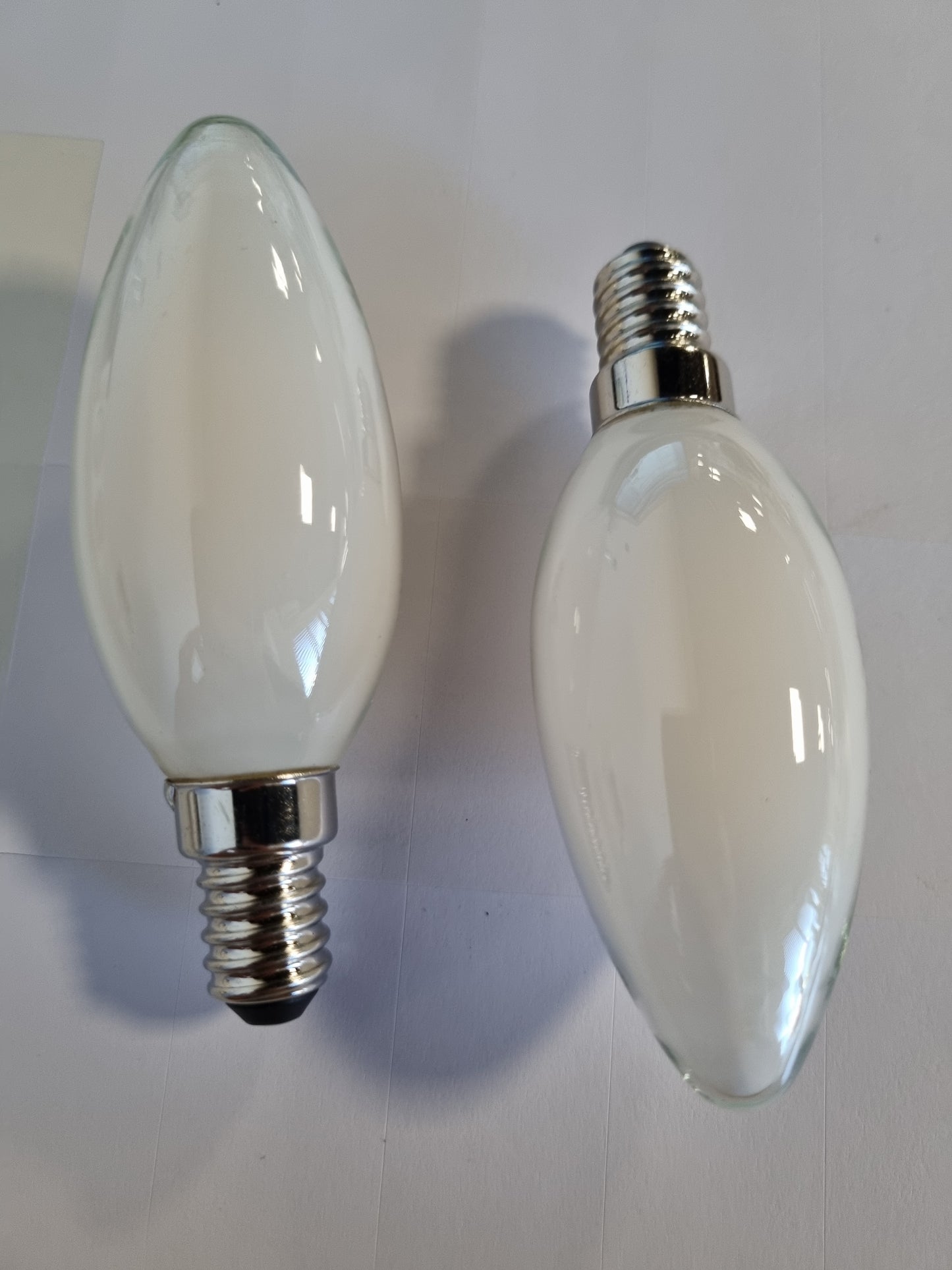 220268 - OSRAM Llambë Star Filament për prizë E14, xham i ngrirë, e bardhë e ftohtë (4000K), 806 lumen, zëvendësim për llambat konvencionale 60W, pa errësim, pako me 3