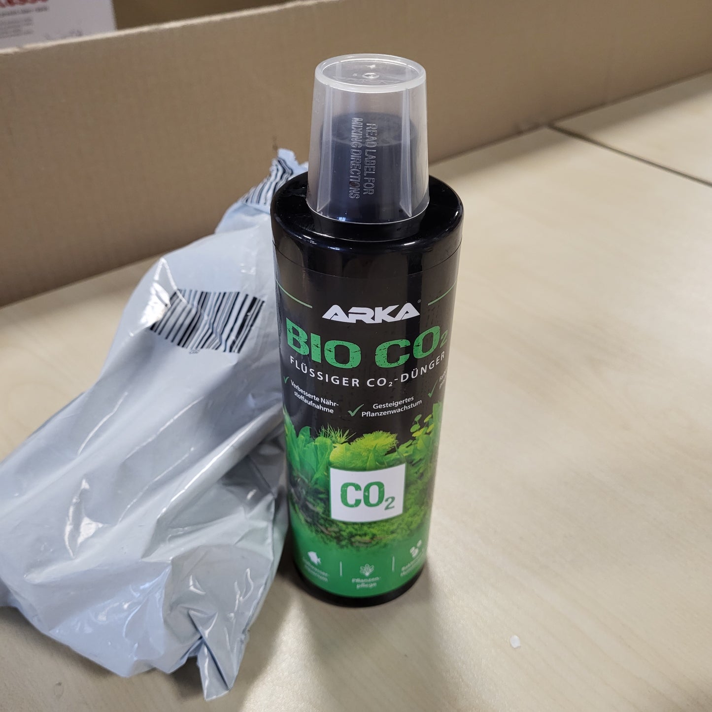 229469 - ARKA Bio-CO2 Pleh Bio për Akuariume, 473 ml, burim i lëngshëm CO₂ me baktere dhe acid humik, pa nitrat, për akuariume me ujë të ëmbël dhe të mbjellë