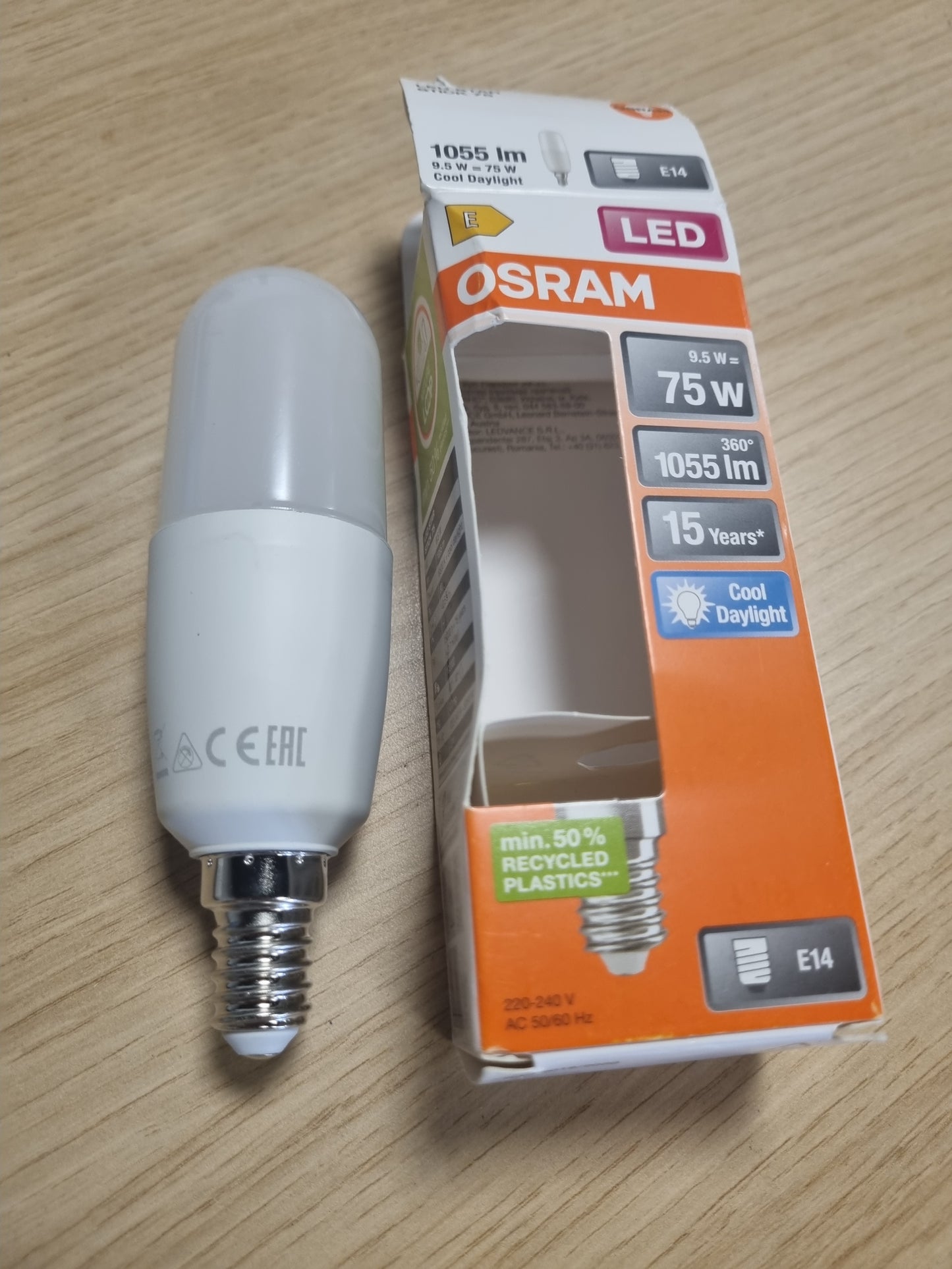 216588 - OSRAM LED Star Classic STICK, llambë LED mat E14, e bardhë dite (6500K), 1050 lumen, zëvendësim për 75W, pako me 1