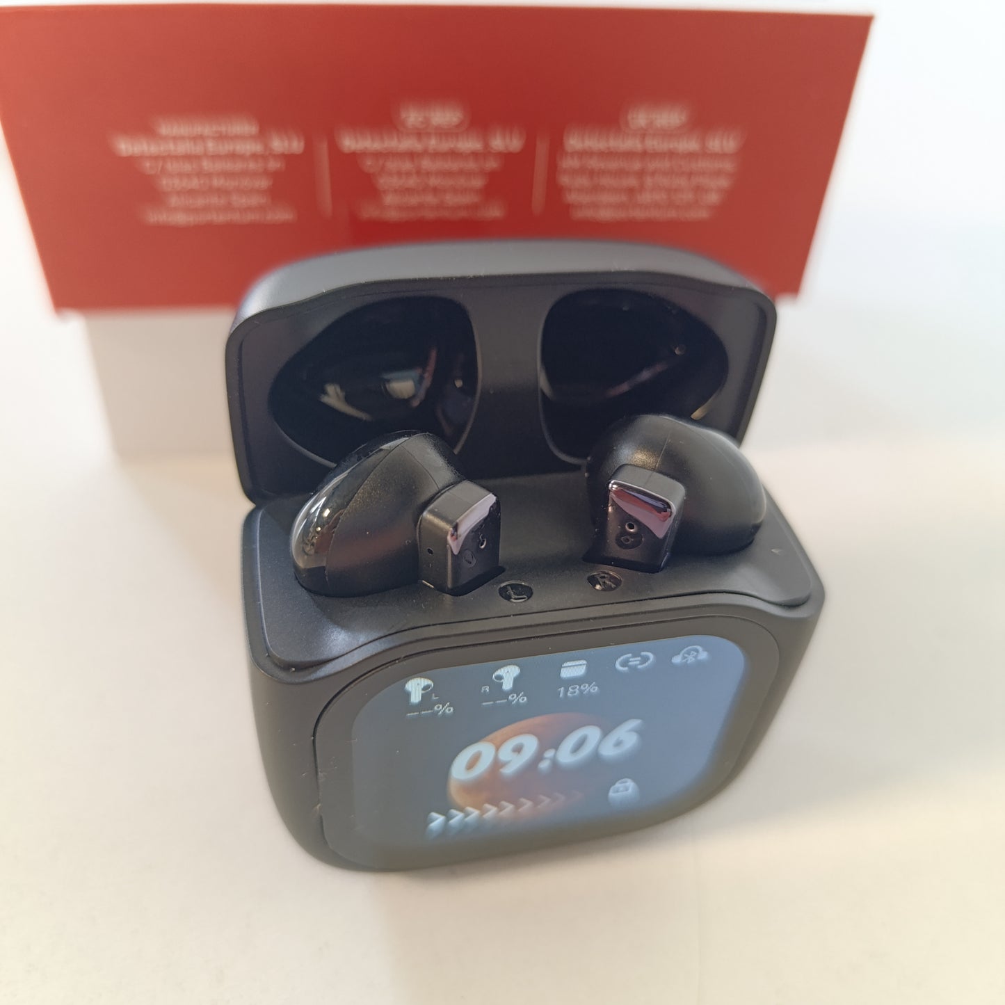 266603 - PORTENTUM Kufje pa tel Bluetooth me ekran prekje LED, Reduktim zhurme ENC, BT 5.4, 50 orë luajtjeje, USB-C