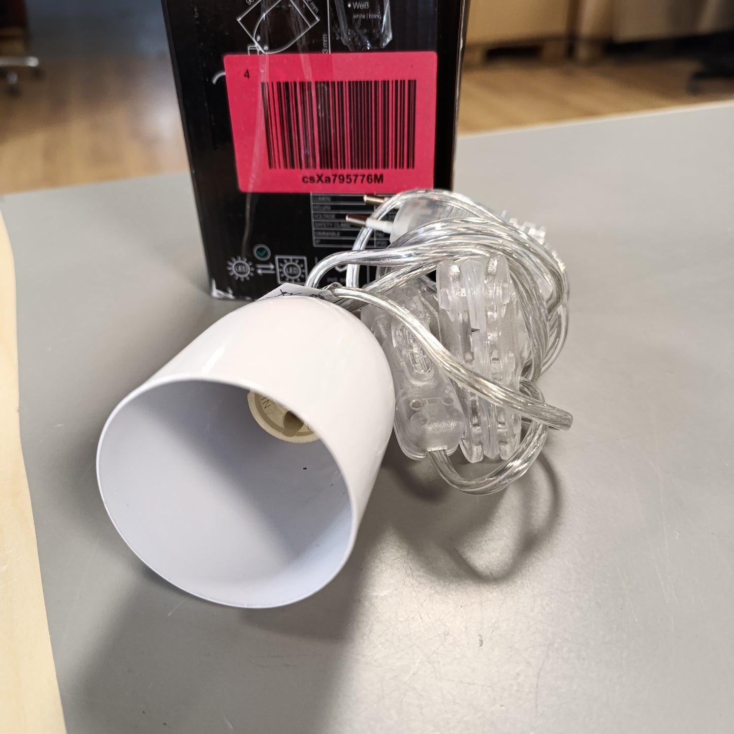 256156 - BRILLIANT LLAMBË LED ME KAPËSE LEO, 1X LED-PAR51, GU10, LLAMBË REFLEKTUESE 3W, 300LM, 2700K, ME ÇELËS ME KABLLË TËRHEQËSE [KLASA E ENERGJISË F]