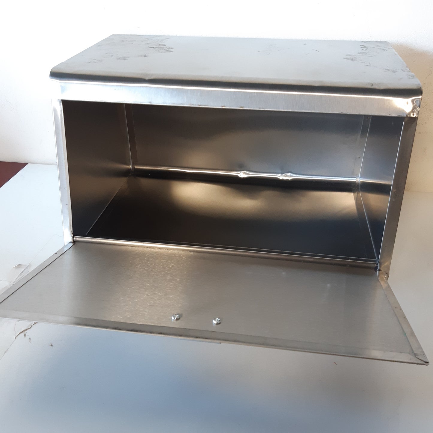 214167 - RELAXDAYS Kuti për bukë prej çeliku inox, LxGxTh: 20.5x34.5x23.5 cm