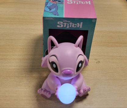 214061 - PALADONE Angel Light - Lilo & Stitch me Licencë Zyrtare - Dhuratë Koleksionuese Disney, Tavolinë Komodine, Dekorim Dhome Gjumi