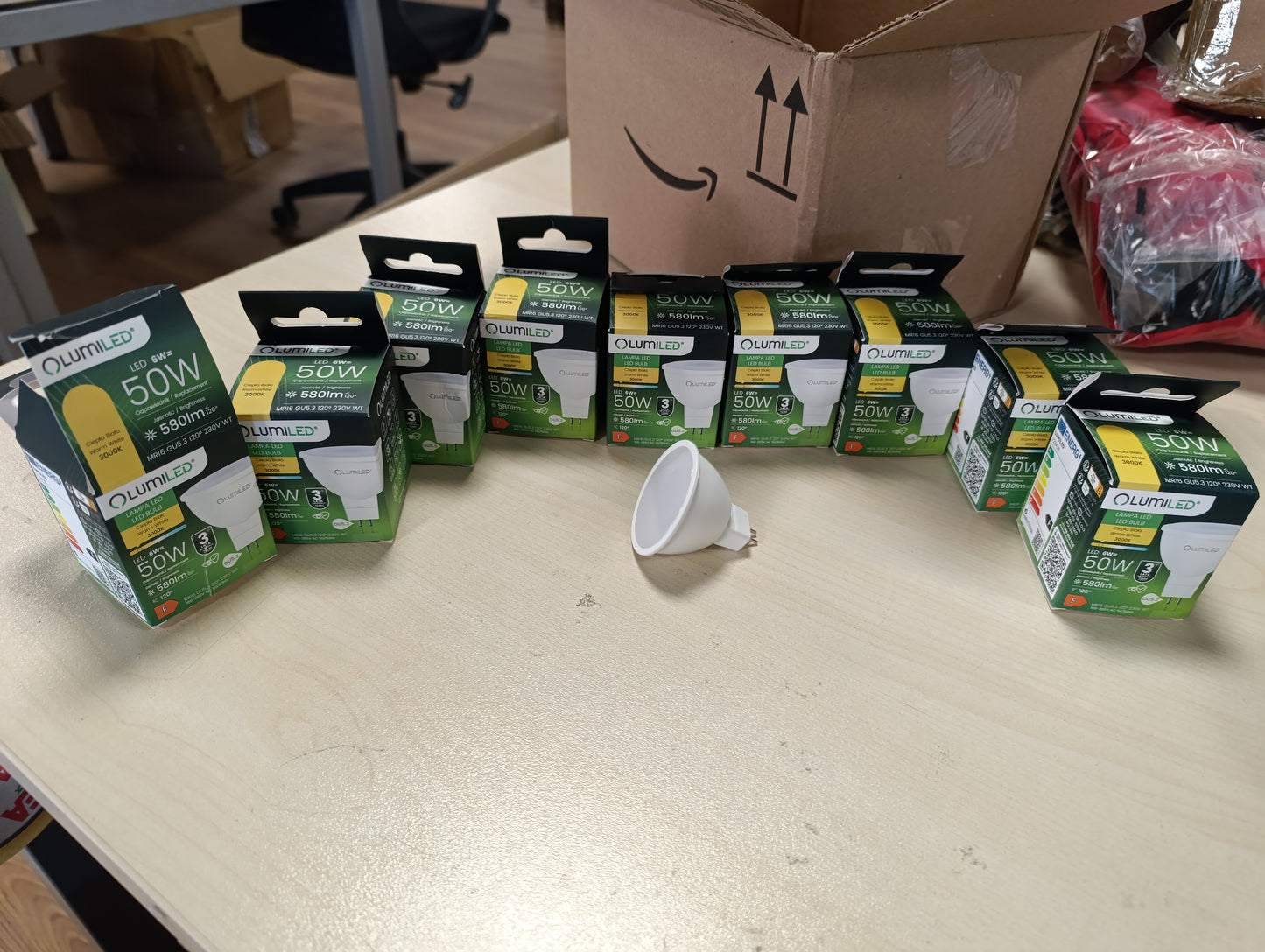 168386 - LUMILED Llampa LED 230V GU5.3, Set me 10 pjesë, MR16 6W (ekuivalent me llamba inkandeshente 50W), E bardhë e ngrohtë 3000K, 580 Lumen, Kënd rrezeje 120°