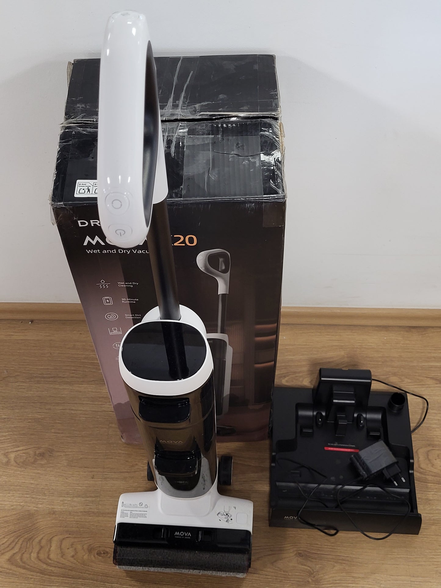 162033 - Fshesë me korrent Mova K20 për lagështi dhe tharje, Fshesë me korrent e lehtë 4 kg, FurÃ§a automatike vetëpastruese, Kohëzgjatje pune 30 minuta, Pastrim me dy skaje