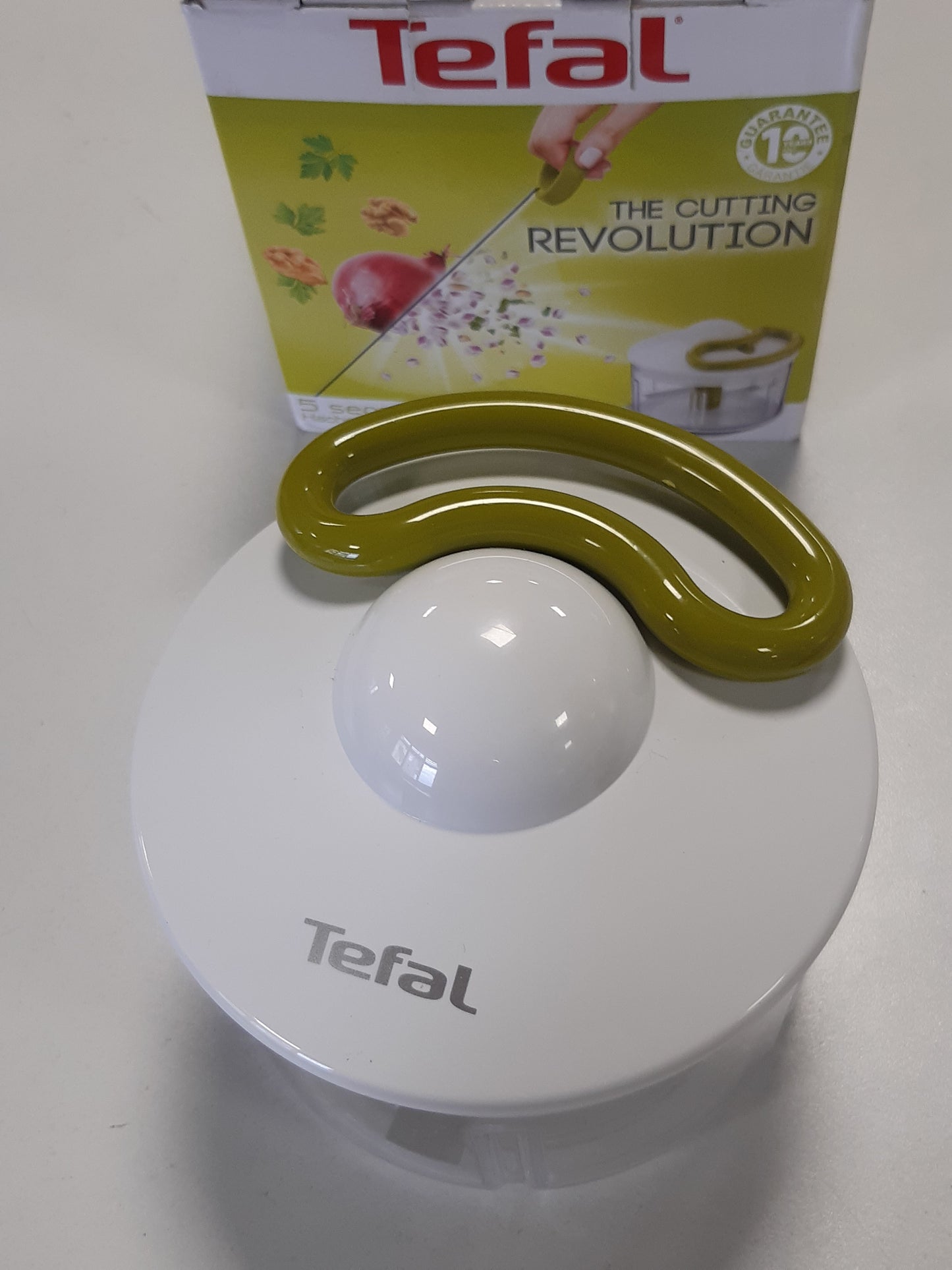 253100 - TEFAL Prerës Manual 500ml, 5 sekonda, 2 tehe të pavarura, prerje e trashë, e mesme dhe e hollë, bazë anti-rrëshqitëse, nuk kërkon energji elektrike, e shpejtë dhe e sigurt për perime, qepë dhe arra