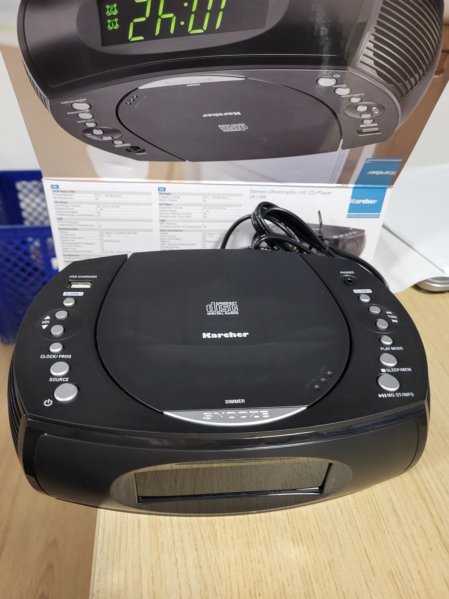 266445 - KARCHER UR 1308 - Orë alarmi me radio me CD player dhe radio FM, orë alarmi me dy orare alarmi të rregullueshme, kohëmatës gjumi, ekran i zbehtë, orë radio, funksion karikimi USB, e zezë