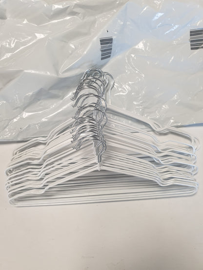 256696 - Varëse Rrobash Metalike 40 cm, 30 copë, Trashësi 0.4 cm, Varëse me Kanal Anti-Rrëshqitës