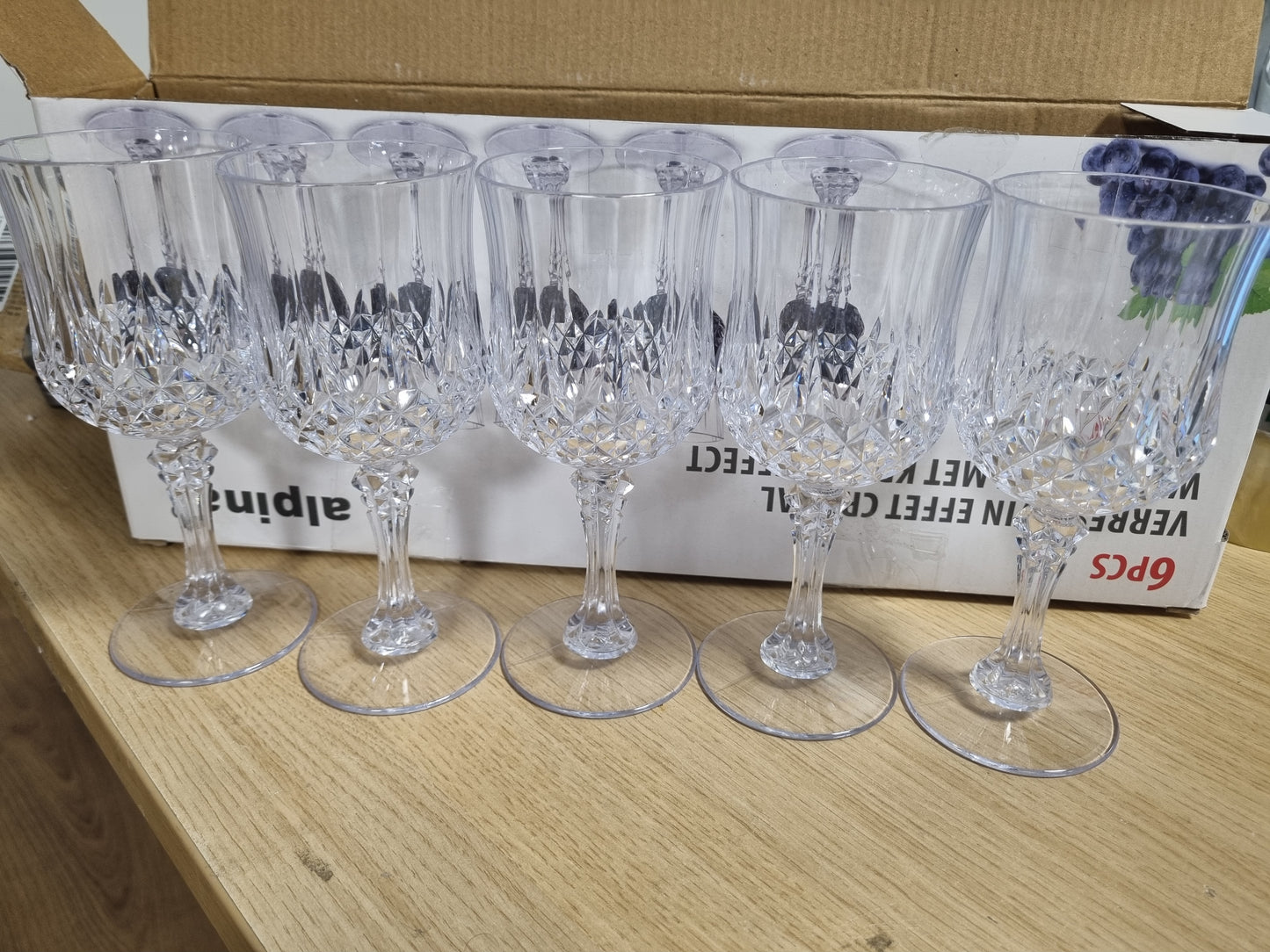 247365 - ALPINA Set Gotash Vere, 5 copë, kapacitet 200ML, efekt kristali, plastik, transparent