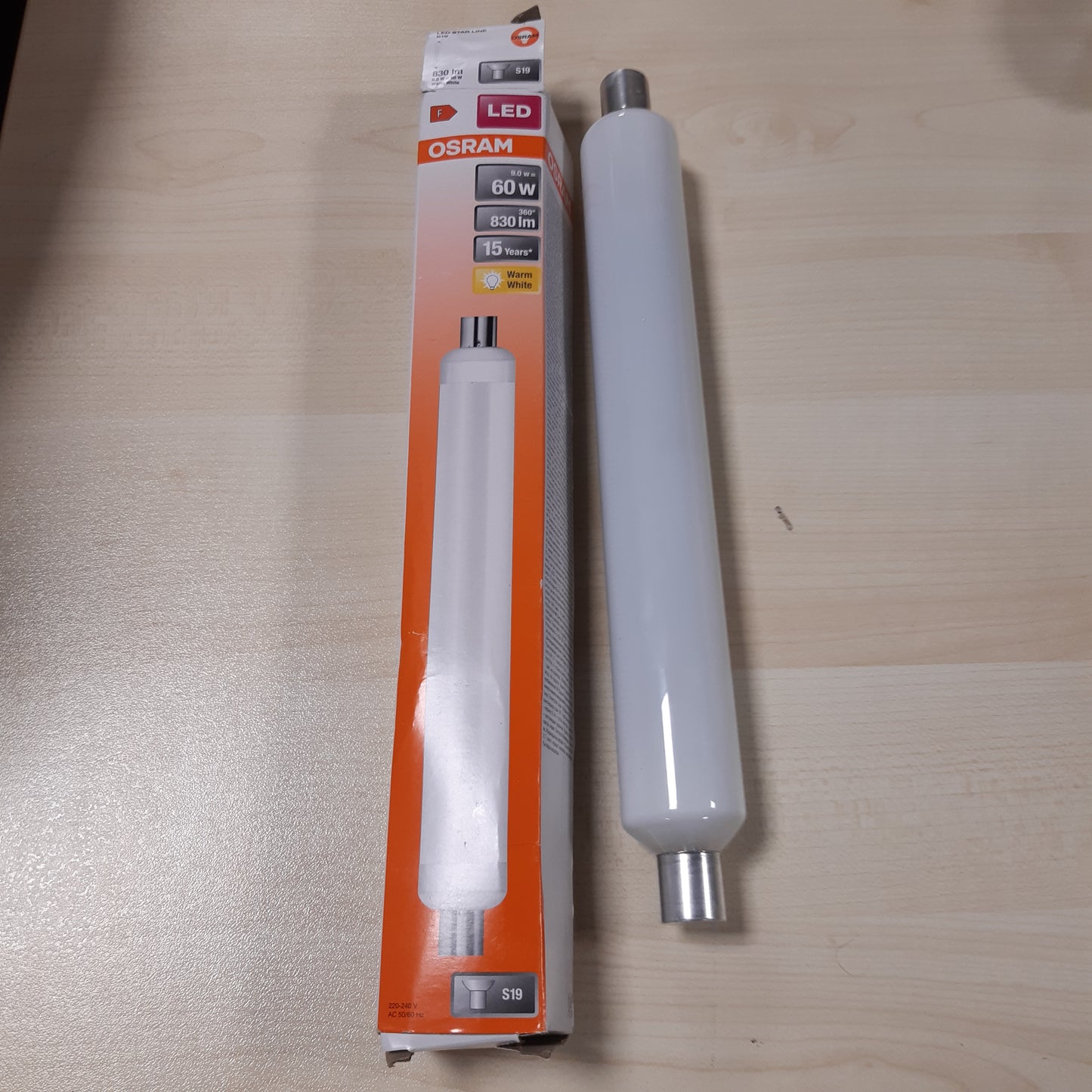 220006 - OSRAM LED i qëndrueshëm Special S19 FR 60, 9W, 830lm, 2700k, dritë e bardhë e ngrohtë