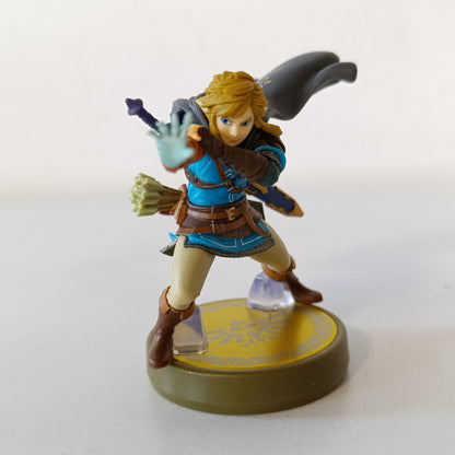 268029 - AMIIBO Link (Lotët e Mbretërisë)