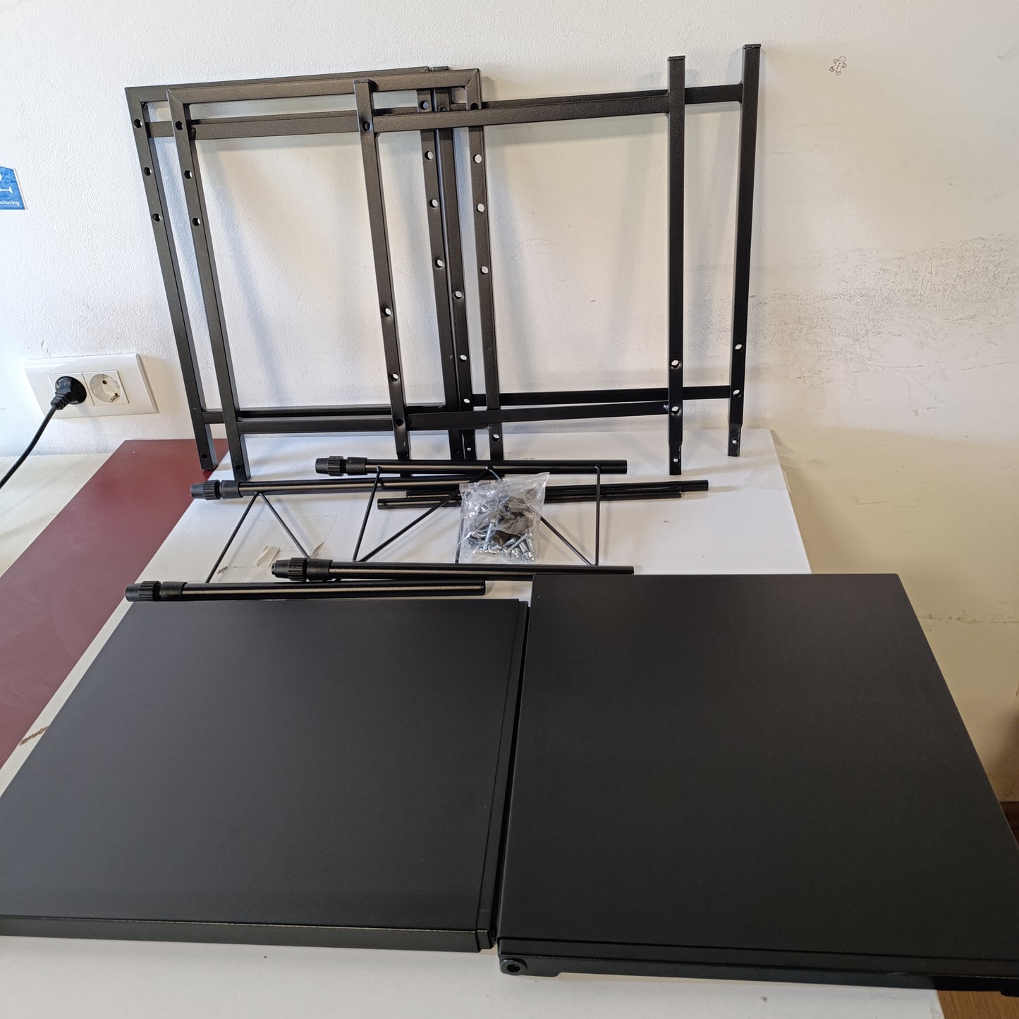 213408 - NETEL Raft Mikrovale i Zgjerueshëm, 3 Kate, Mbështetëse Mikrovale mbi Banak, 8 Grepa, e Zezë