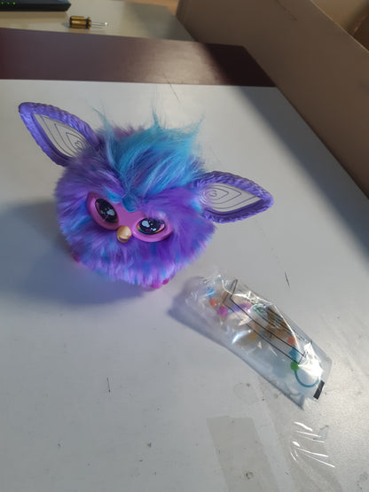 213381 - Lodër Elektronike Pelushi Furby me Tinguj për Fëmijë, 15 cm/6 inç, e Butë në Prerje, Vjollcë.