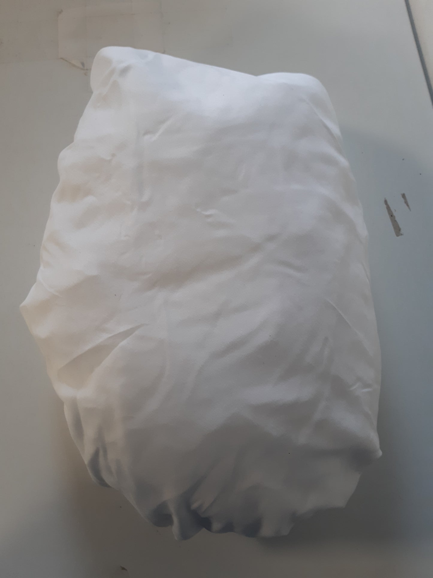 253688 - Amazon Basics - Çarçaf i montuar, 90 x 190 x 30 cm, Mikrofibër Poliester, i Bardhë