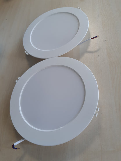 185317 - GARZA - Paketa LED Dritë Rrethore Ekstra e Sheshtë, Stil Bullseye, 22cm, 18W, 4000K E Bardhë Neutrale, 1950lm, 30,000h, IP20, E Bardhë, Energji 80% e kursyer, 3+1
