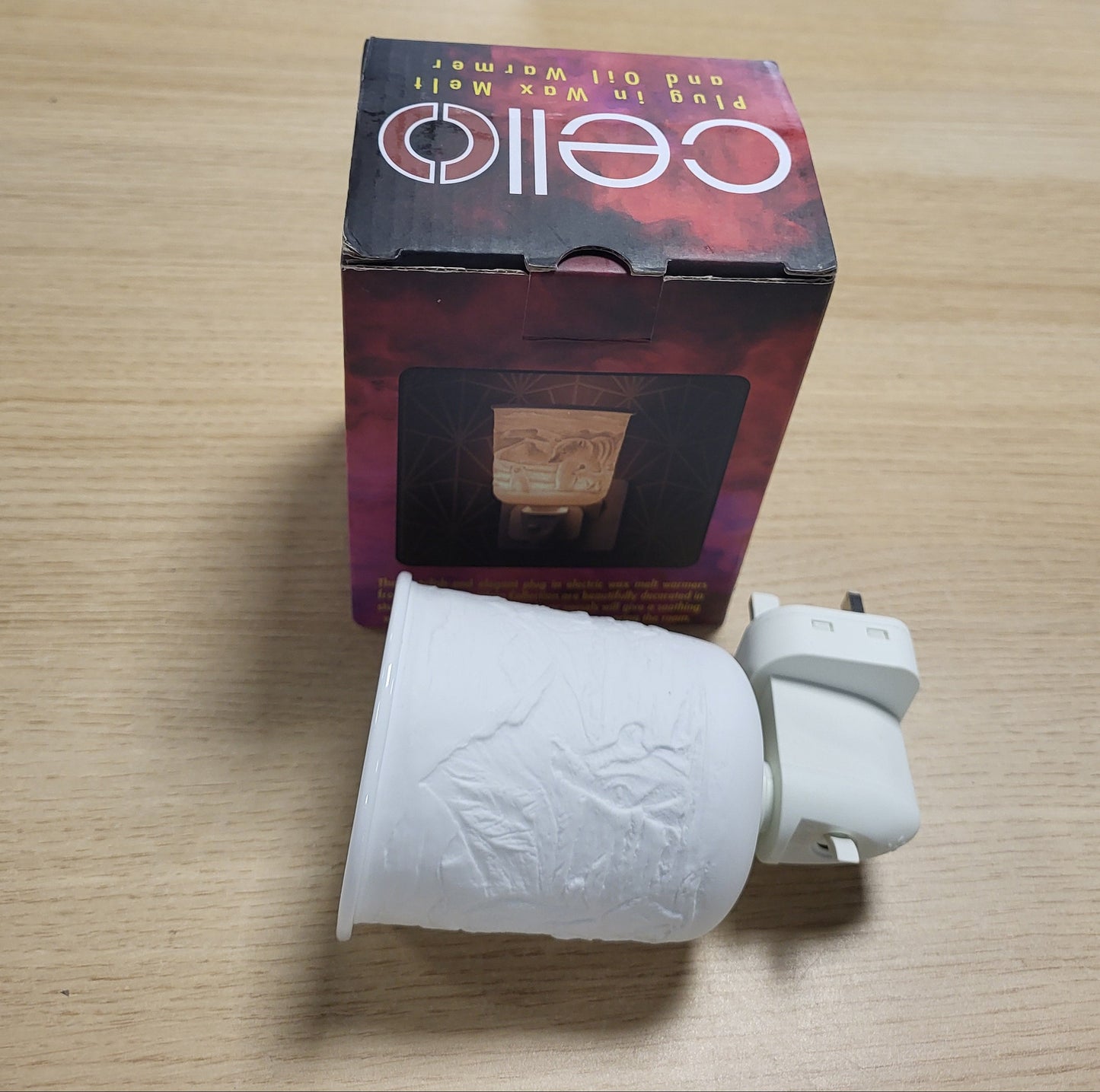 218574 - Djegëse me Prizë për Shkrirjen e Dyllit - Dizajn 3D me Formë Ariu Polar - Ngrohëse Elektrike me Vaj prej Porcelani - Llambë Aromatike për Shkrirjen e Dyllit
