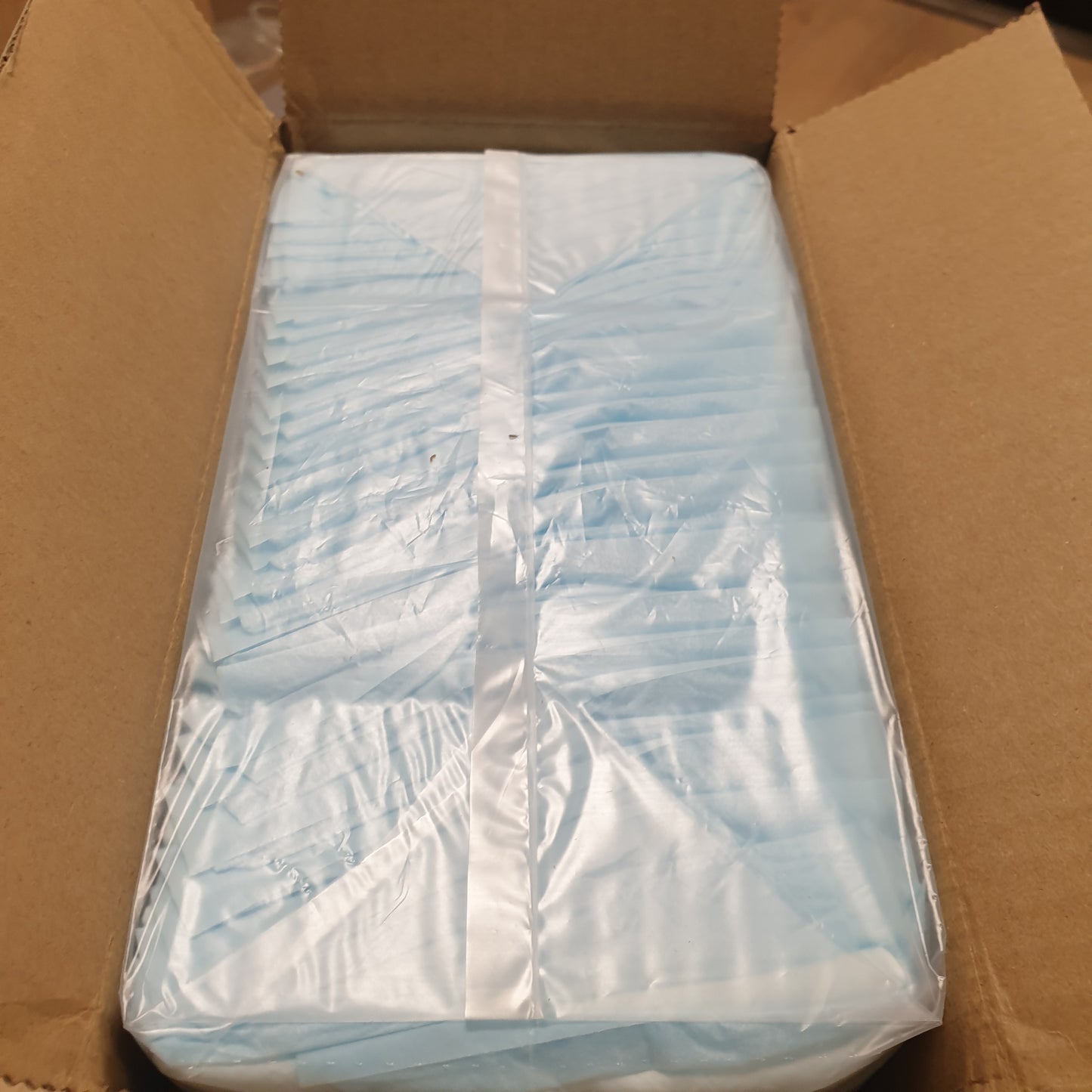 248122 - AMAZON BASICS - Jastëkë stërvitjeje për qen dhe këlyshë, dizajn me 5 shtresa, 30 copë, blu