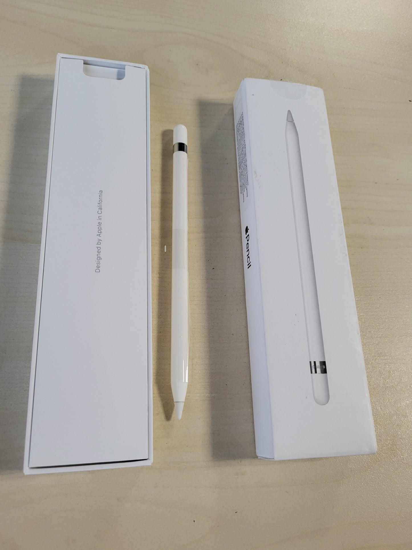 266056 - APPLE Apple Pencil (Gjenerata 1), material plastike