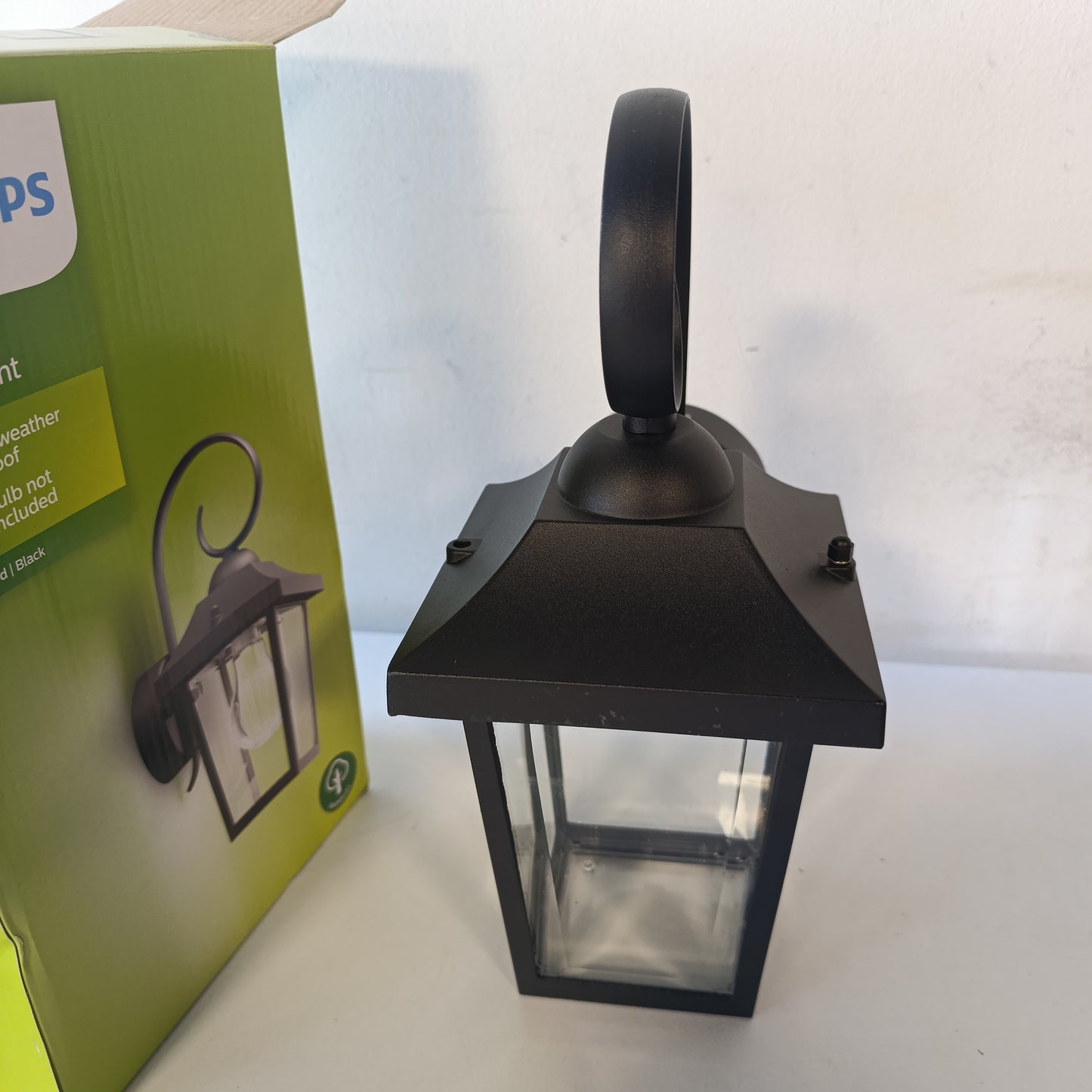 222669 - PHILIPS Llambë Muri Buzzard, 60 W, Prizë E27, rezistent ndaj spërkatjeve, llambë e jashtme, llambë muri e zezë