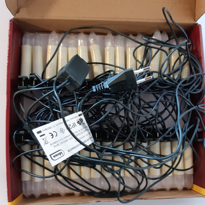 227661 - IDENA Idena 38192 - Vargu i qirinjve LED me 30 LED të bardha të ngrohta, qirinj ngjyrë fildishi, afërsisht 16 m, Dekorim i brendshëm