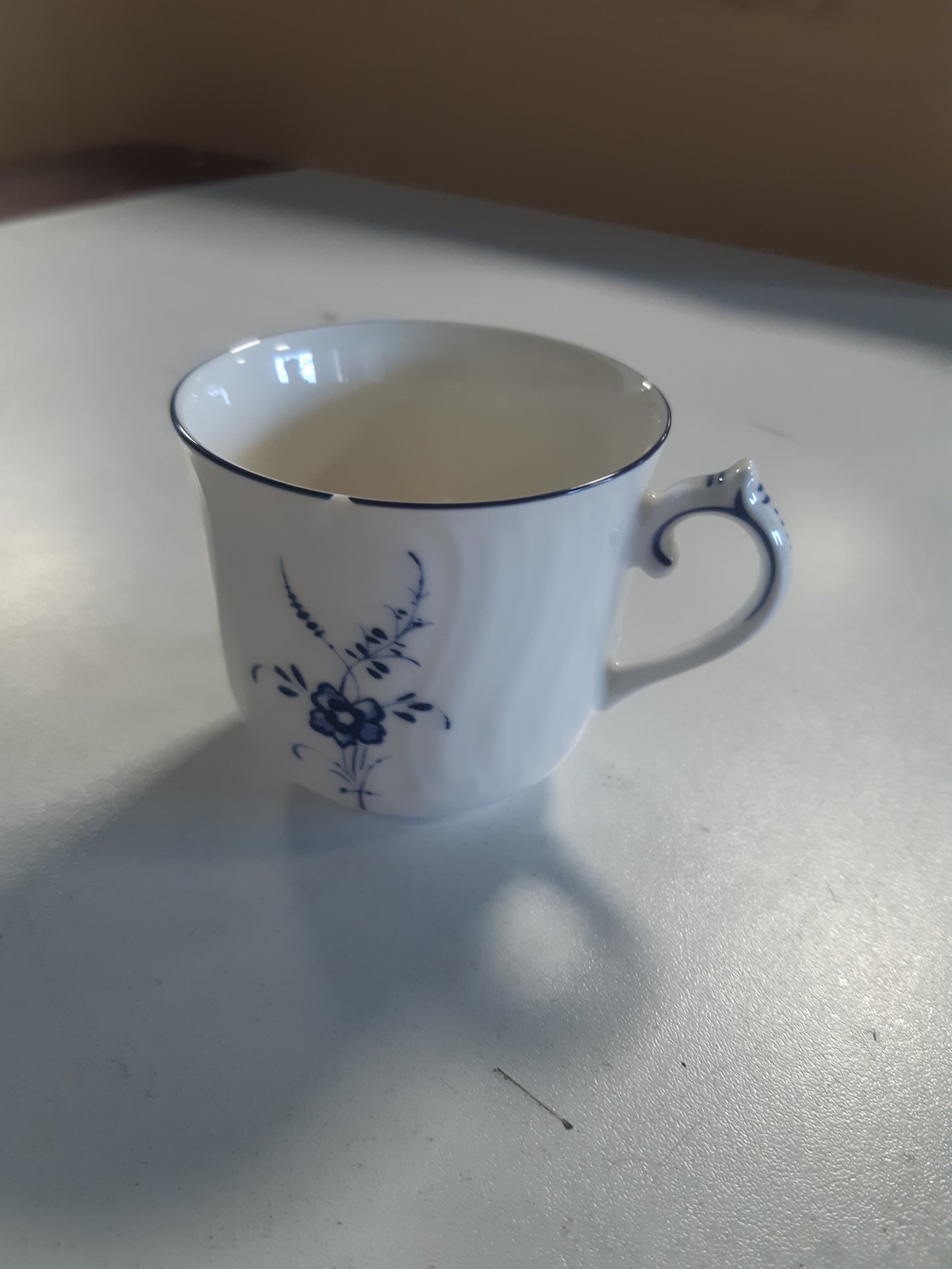 214633 - VILLEROY & BOCH Filxhan kafeje, 120 ml, lartësia: 6.8 cm, porcelan premium, e bardhë/blu