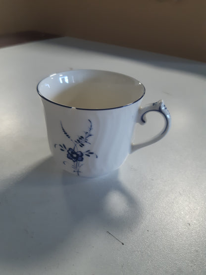 214633 - VILLEROY & BOCH Filxhan kafeje, 120 ml, lartësia: 6.8 cm, porcelan premium, e bardhë/blu