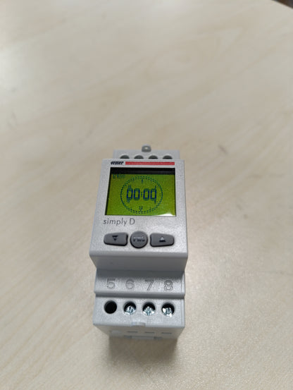 221423 - VEMER VE512000 SIMPLY-D – Kohëmatës Dixhital i Programueshëm, 2 Module Shine DIN, Rele 16A, e Bardhë