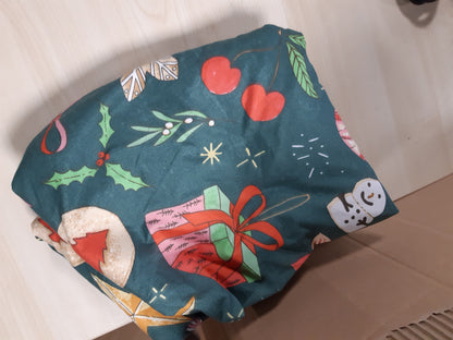 192665 - SET MBULESASH JORGANI: Reversible Festive Day Bed Set, Butë Krishtlindjesh (Jeshile Smeraldi – Teke), Smeraldi