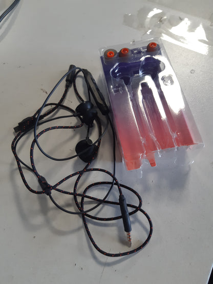 268365 - JBL Quantum 50C, Kufje për Lojëra me Tel USB-C, JBL QuantumSURROUND, Mikrofon i Fokusuar, Ngjyrë e Zezë