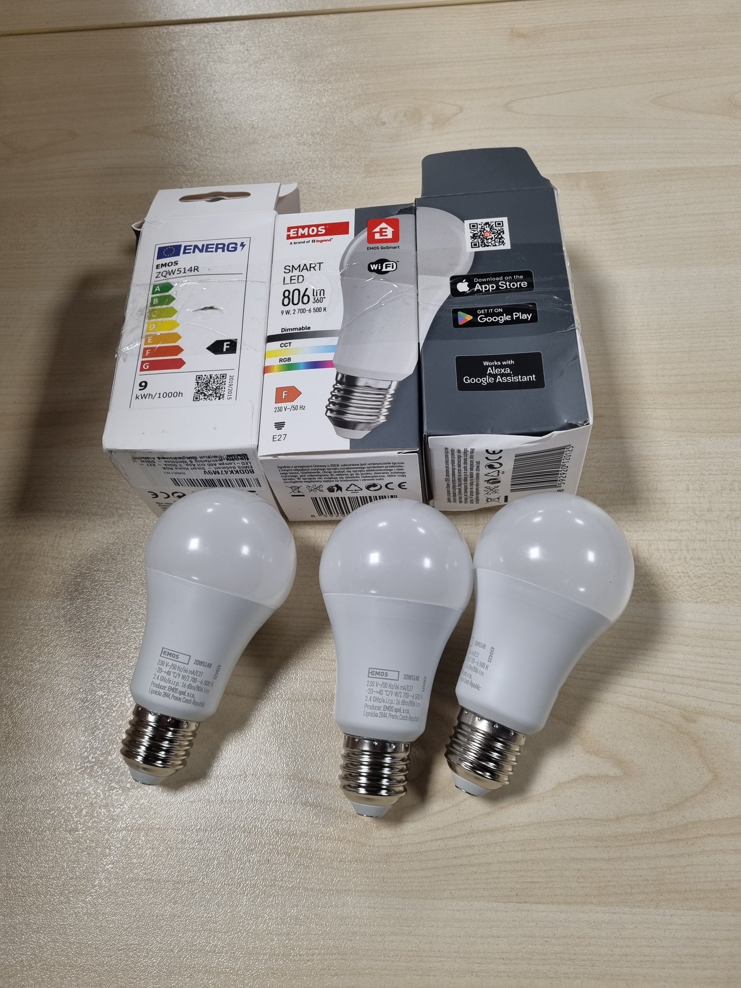 241466 - EMOS GoSmart Llambë LED RGB A60, Pako me 3, E27, 9W, 806lm, 20,000 Orë, WiFi, Google Home dhe Alexa