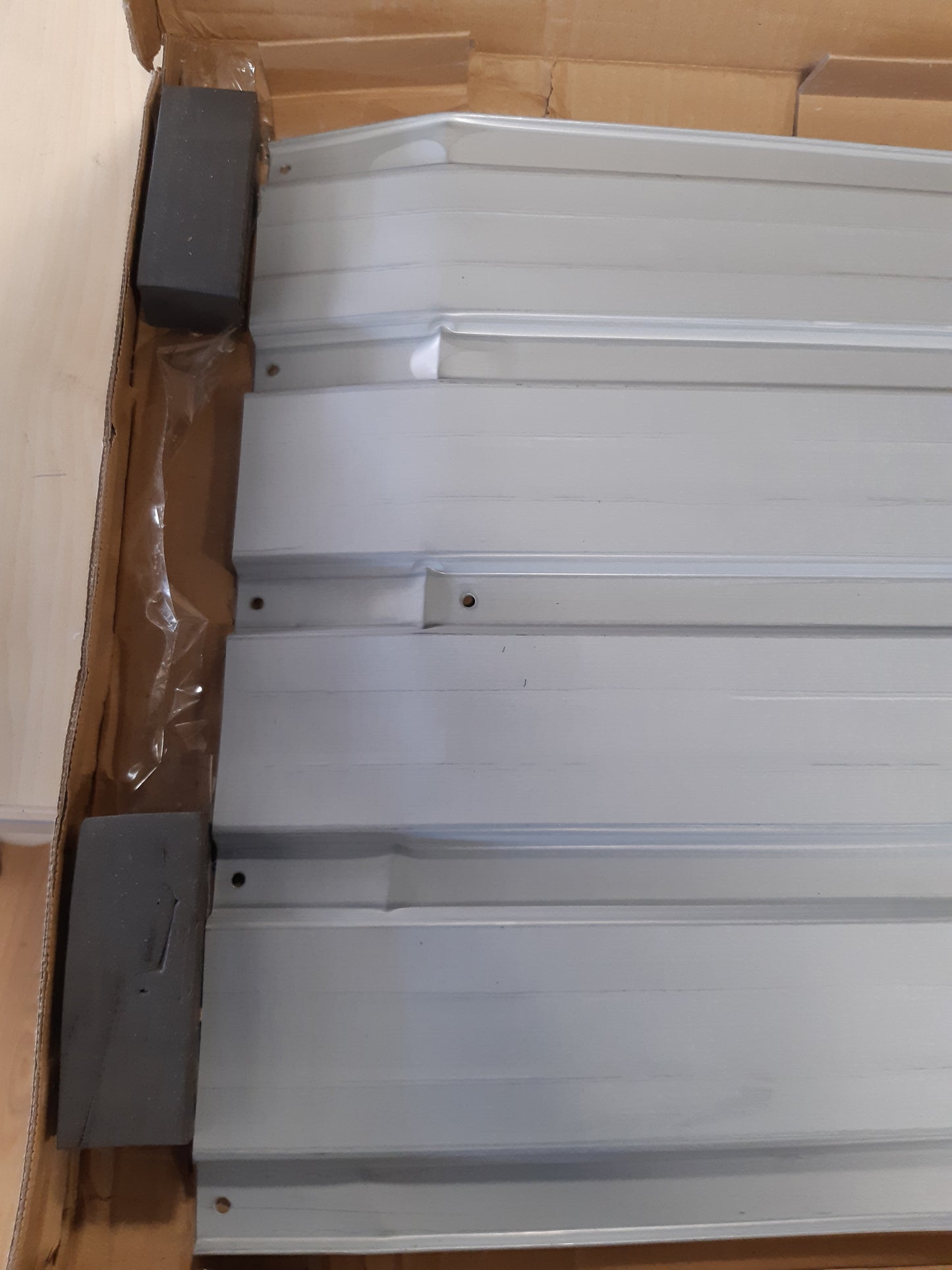 265418 - VIDAXL Shtrat i ngritur për kopsht, ngjyrë antraciti 100x40x45 cm, celik i galvanizuar